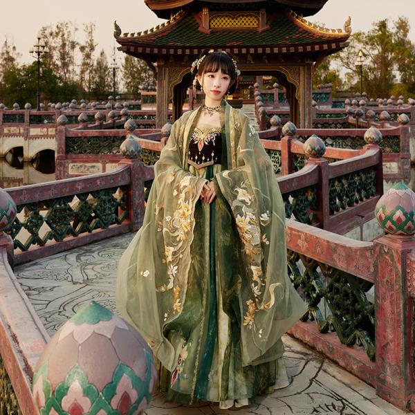 ディズニー風広袖コート Anna ディズニーアナ風  「十三余-迪士尼安娜-阿伦戴尔的宝石」