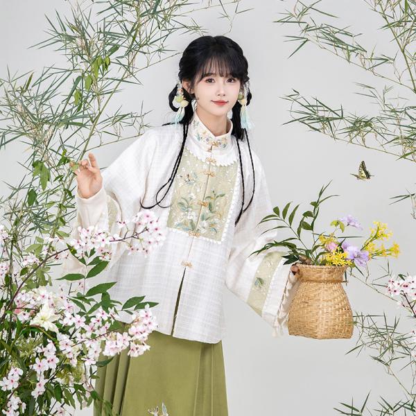 明制漢服 花柄刺繍 [花间拂雪]