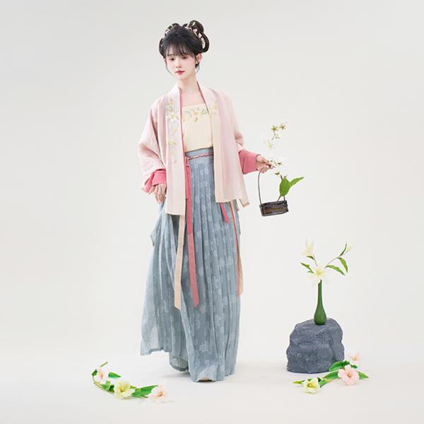 4点セット 宋制刺繍レディース漢服【人间百合香 】