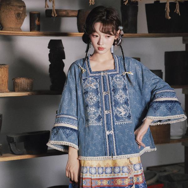 チャイナ服 民族風 レディース漢服　[十三余-闲云鹤]