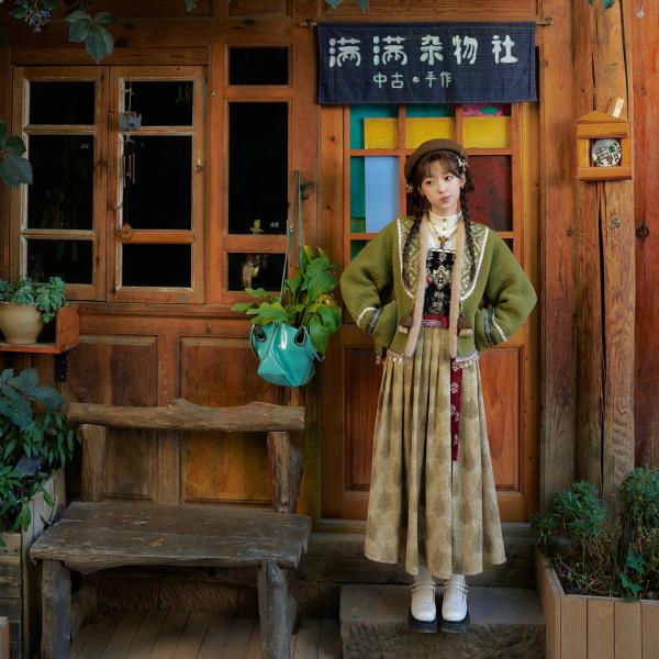 レディース漢服　[十三余-庭芜秋]