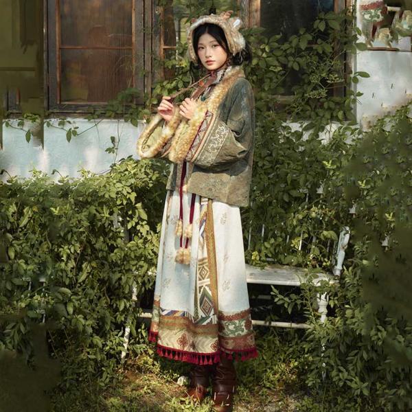 レディース漢服　十三余[聆鹿]