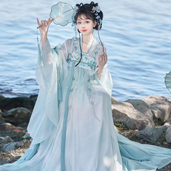 花柄刺繍漢服 レディース漢服　【青谣】