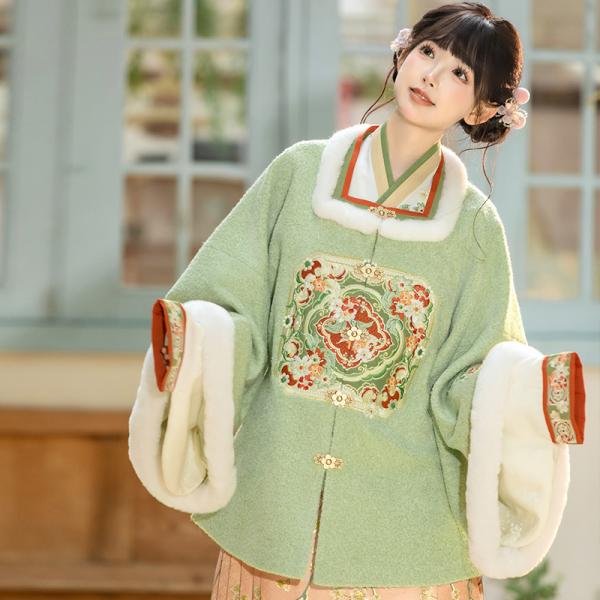 【公式在庫】明制レディース漢服【重回汉唐冬阑锦衣】