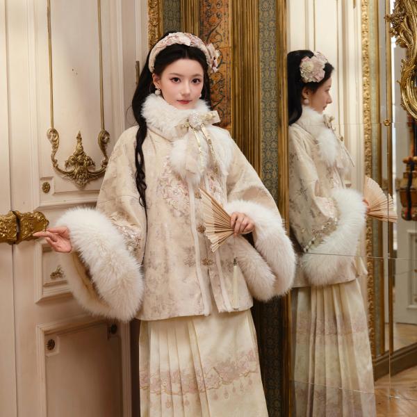 漢服アウター 裏起毛  十三余[[白马朝花]