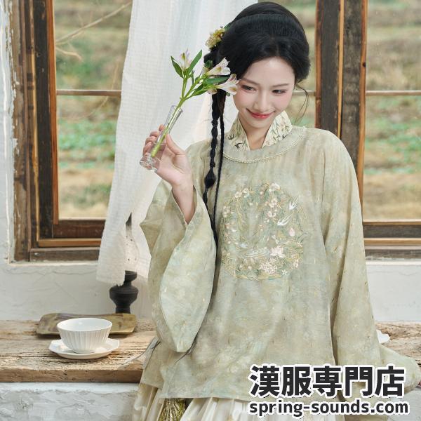 烫金（型押しホイル加工）＆刺繍入り 明式漢服 　十三余[燕衔枝]