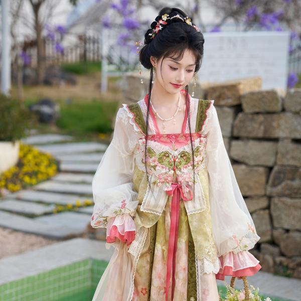 刺繍 レディース漢服　十三余[池上海棠]