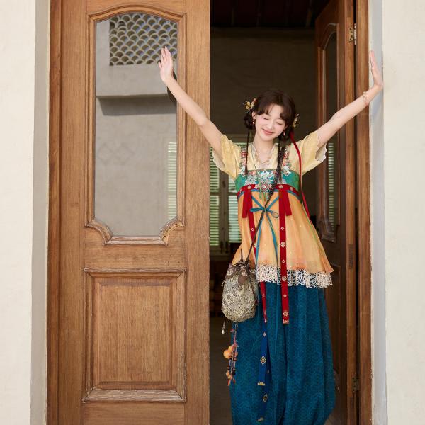 プリント半臂ジャカードキャミソールワンピース＆ゴムウエストロング/ショートパンツ 漢元素セット 十三余[万花窗]