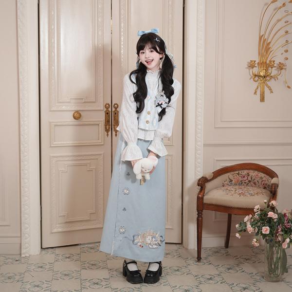 兎刺繍 唐制漢服 レディース 　唐静还决 镜中晏