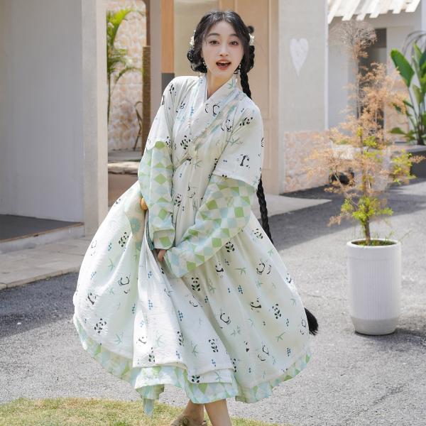 明制漢服 パンダ柄 花朝记｜竹团团