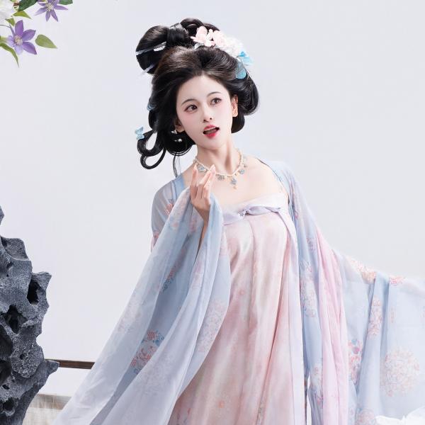 漢服復元・唐制 山迟【朝雾】